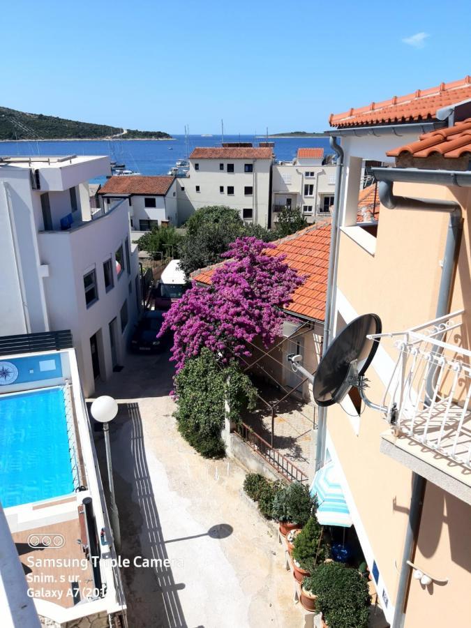 -Villa Sjor -Primosten-Apartmani- Has 2 Large Apartments And 2 Smaller Ones -Primosten Lokvice 6 Exterior foto